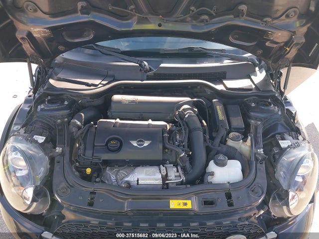 2011 MINI COOPER CLUBMAN WMWZG3C52BTY37102 Photo 9