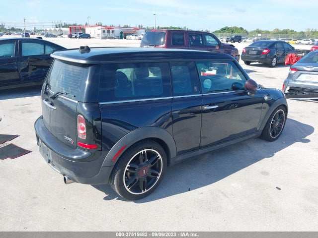 2011 MINI COOPER CLUBMAN WMWZG3C52BTY37102 Photo 3