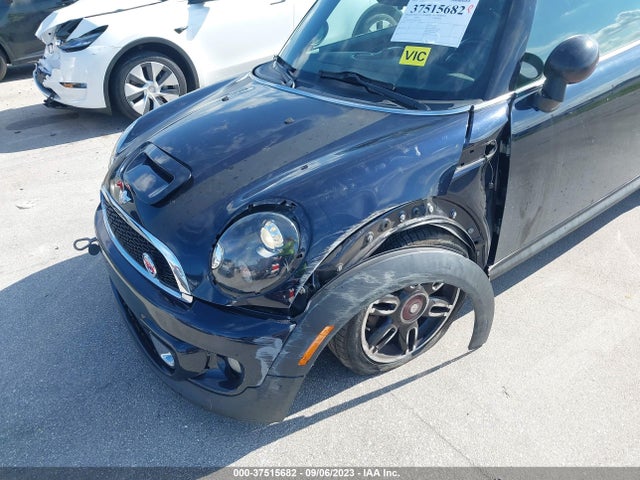 2011 MINI COOPER CLUBMAN WMWZG3C52BTY37102 Photo 5