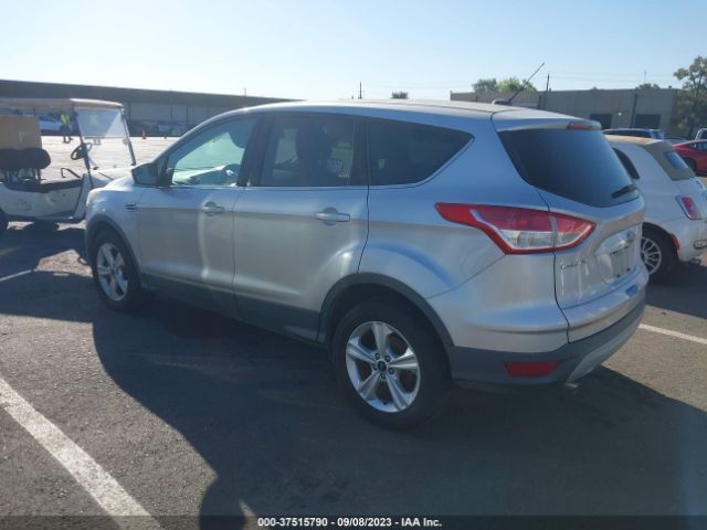1FMCU9G95FUA10949 Ford ESCAPE SE