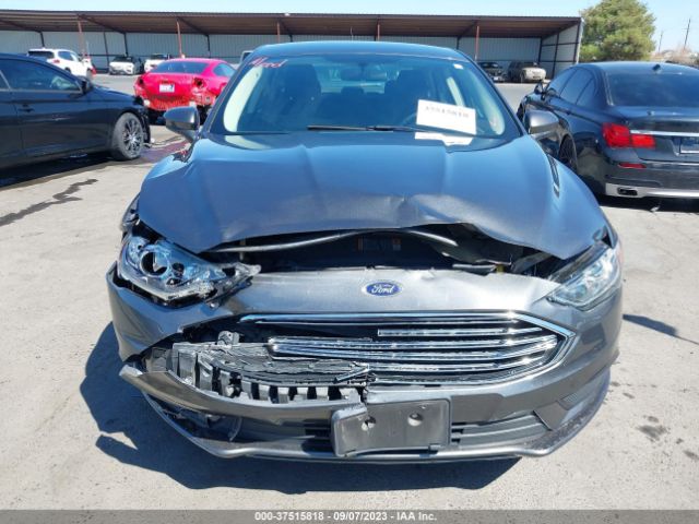3FA6P0HD1HR215983 Ford FUSION SE