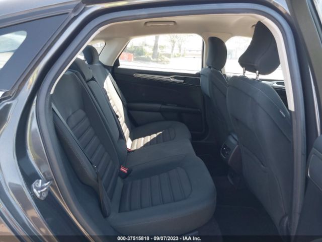 3FA6P0HD1HR215983 Ford FUSION SE