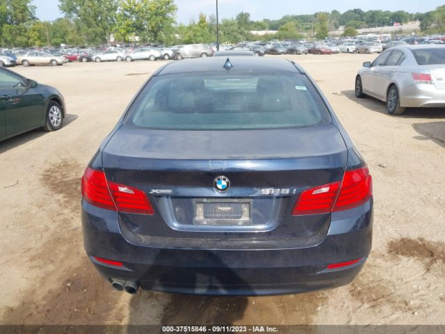WBA5A7C51ED219579 BMW 5 Series 528i Xdrive