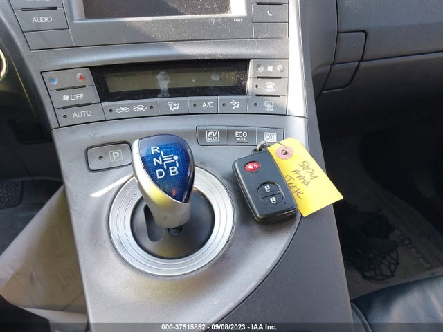 Toyota Prius Four 2015 JTDKN3DU7F0461021 Image 3