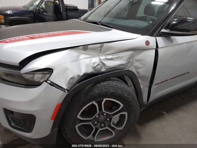 1C4RJHCG2N8574278 Jeep Grand Cherokee Trailhawk