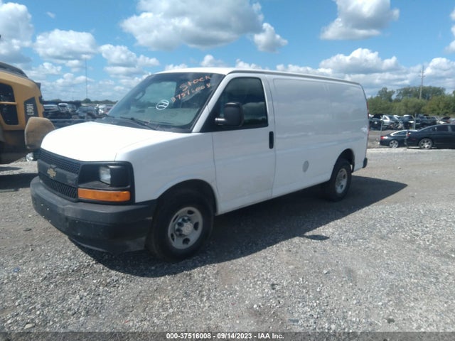 Chevrolet EXPRESS CARGO VAN 2017 1GCWGAFF5H1164048 Image 2