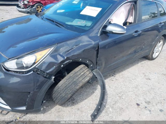 KNDCC3LC2J5134928 KIA NIRO EX
