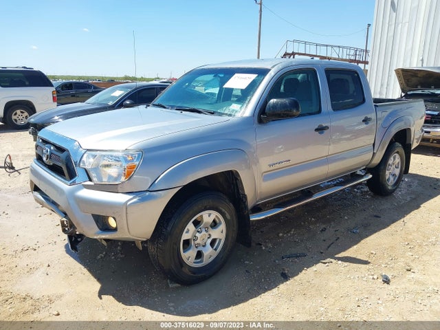 Toyota Tacoma Prerunner 2015 5TFJU4GN8FX069097 Image 2