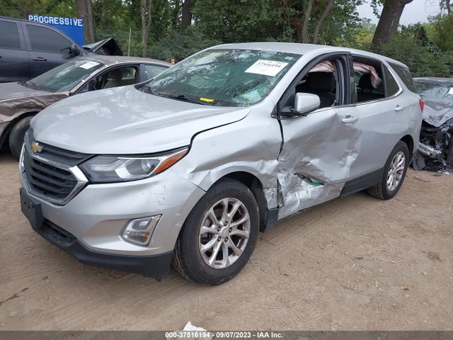 Chevrolet EQUINOX LT 2018 2GNAXSEV8J6327956 Image 2