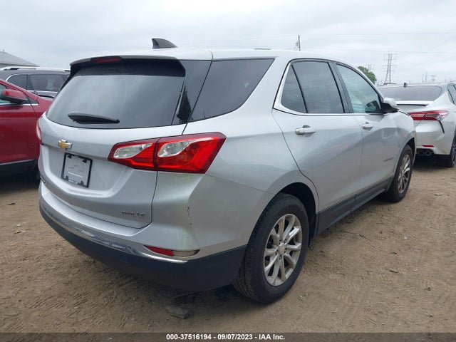 Chevrolet EQUINOX LT 2018 2GNAXSEV8J6327956 Image 4
