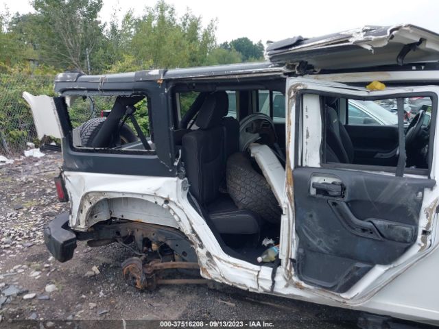1C4BJWEG1FL538356 Jeep Wrangler Unlimited Sahara