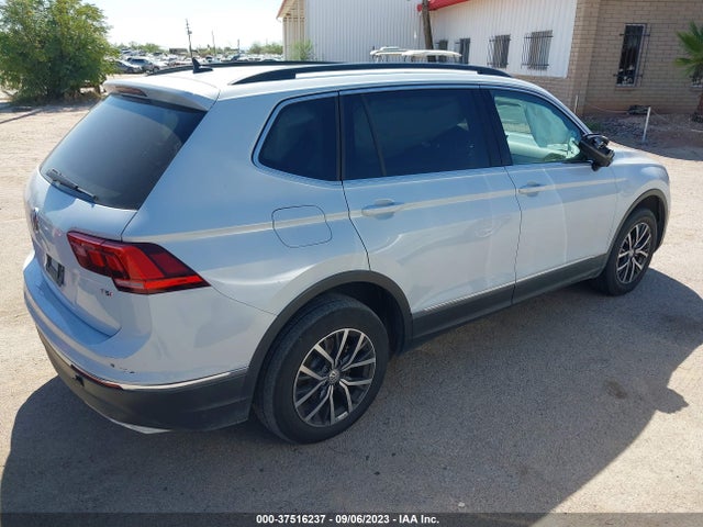 3VV3B7AXXJM204333 Volkswagen Tiguan Sel/se