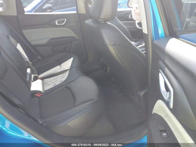 3C4NJDBBXNT207398 Jeep Compass Latitude