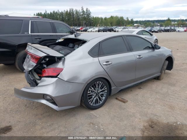 3KPF54AD8PE647171 KIA Forte Gt-line