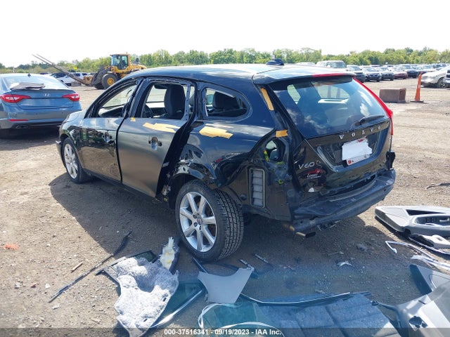 2017 VOLVO V60 PREMIER VIN: YV140MEK0H1332068