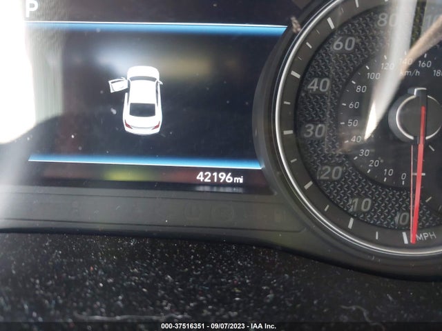Genesis G70 2.0t Advanced 2019 KMTG64LAXKU015160 Image 7