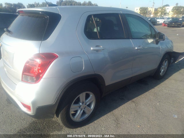 Chevrolet TRAX LS 2020 KL7CJKSB6LB335127 Image 4
