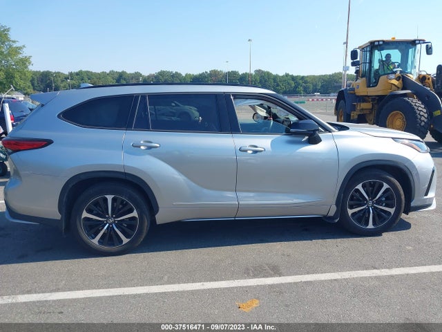 Toyota Highlander Xse 2022 5TDLZRBH8NS164305 Image 13