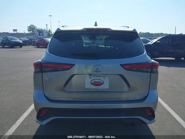 Toyota Highlander Xse 2022 5TDLZRBH8NS164305 Image 16