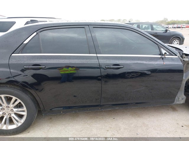 Chrysler 300 Limited 2017 2C3CCAAG9HH637339 Image 13