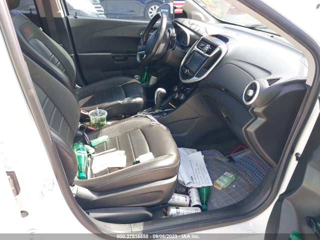 Chevrolet Sonic Premier 2017 1G1JF6SB2H4145350 Image 5