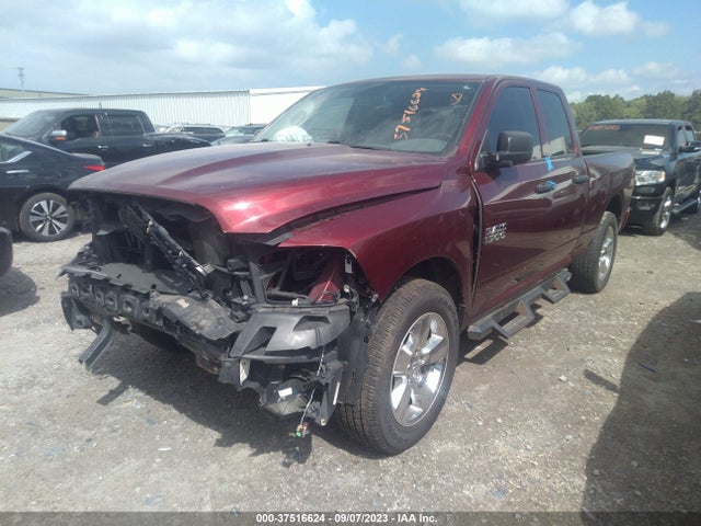 RAM 1500 Express 2018 1C6RR7FG2JS308696 Image 2