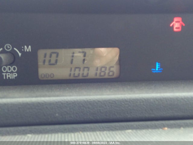 2006 SCION XB VIN: JTLKT334164034857