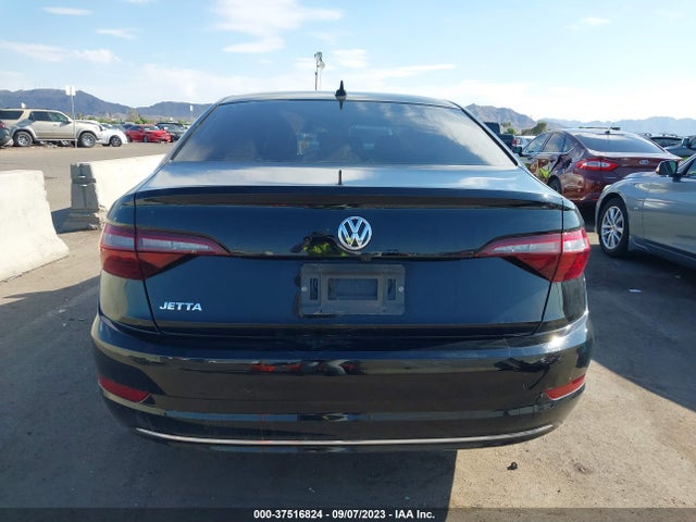 3VWC57BU7MM055875 Volkswagen Jetta S/se/r-line