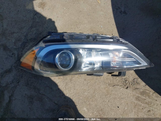 Hyundai ELANTRA SE 2018 5NPD74LF1JH265440 Image 3