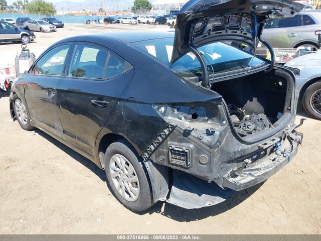 Hyundai ELANTRA SE 2018 5NPD74LF1JH265440 Image 9