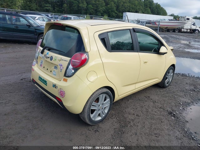 Chevrolet SPARK LS 2014 KL8CB6S90EC508537 Image 4