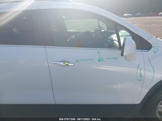 Chevrolet Trax Lt 2018 KL7CJLSB7JB725995 Image 14