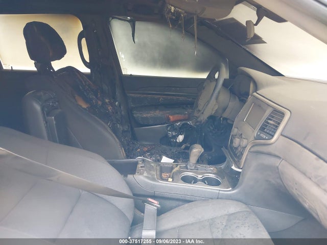 1C4RJFAG1KC793393 Jeep Grand Cherokee Laredo E
