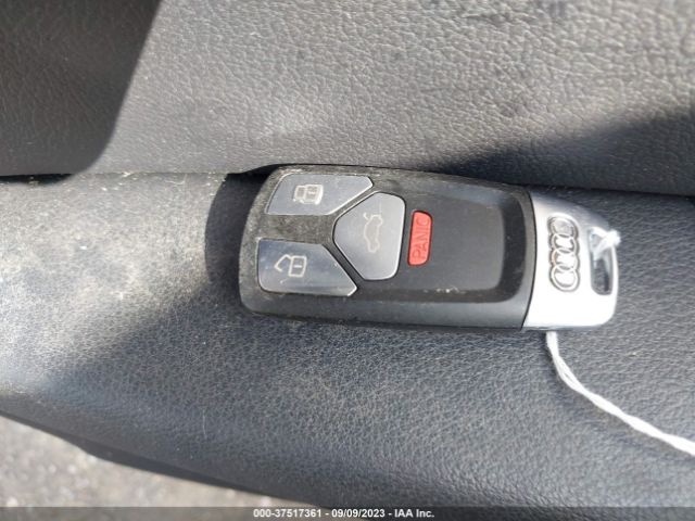 WAUENAF4XHN019447 Audi A4 Premium Plus