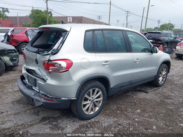 WVGBV3AX4EW503845 Volkswagen TIGUAN SE