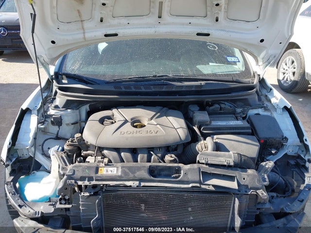 2015 HYUNDAI ELANTRA SE VIN: 5NPDH4AE0FH644380
