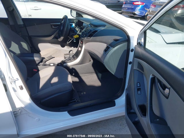 2015 HYUNDAI ELANTRA SE VIN: 5NPDH4AE0FH644380