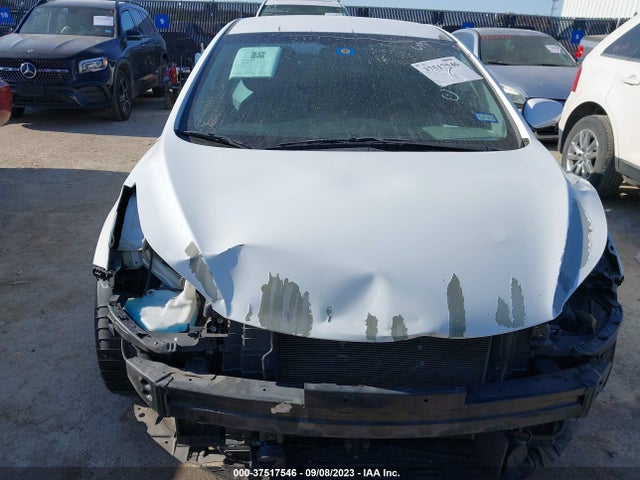 2015 HYUNDAI ELANTRA SE VIN: 5NPDH4AE0FH644380