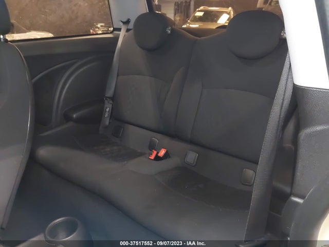 2009 MINI COOPER HARDTOP WMWMF33539TW72135 Photo 7