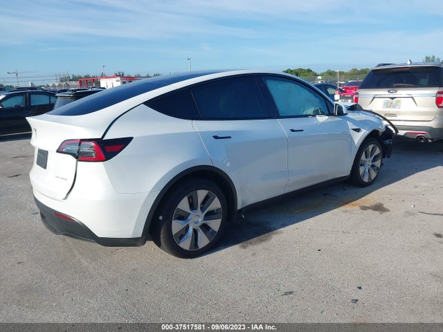 Tesla Model Y Long Range 2022 7SAYGAEE5NF308592 Image 4