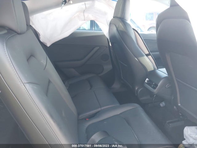 Tesla Model Y Long Range 2022 7SAYGAEE5NF308592 Image 8