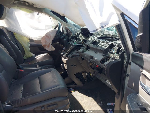 Honda Odyssey Touring 2014 5FNRL5H96EB077723 Image 5