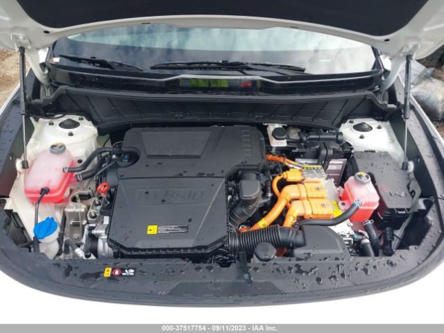 KNDCR3LE7P5061483 KIA Niro Ex Touring