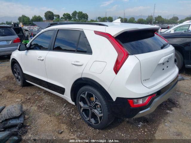 KNDCR3LE7P5061483 KIA Niro Ex Touring