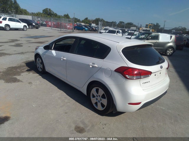 KIA Forte 5-door Lx 2016 KNAFK5A80G5588787 Image 3