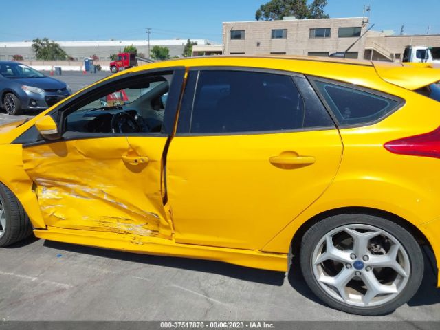 1FADP3L98EL355681 Ford FOCUS ST