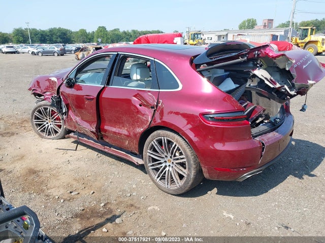 2018 PORSCHE MACAN WP1AF2A54JLB71342 Photo 2