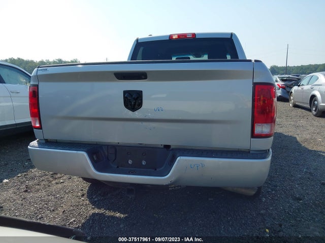 RAM 1500 Express 2018 1C6RR6KT0JS279888 Image 16