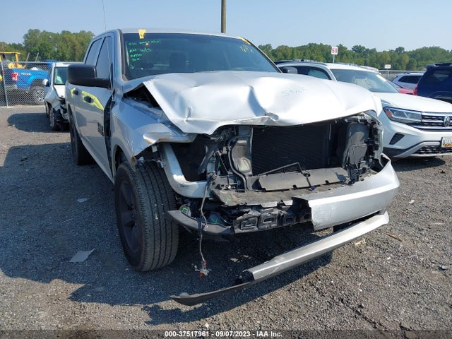 2018 RAM 1500 EXPRESS VIN: 1C6RR6KT0JS279888