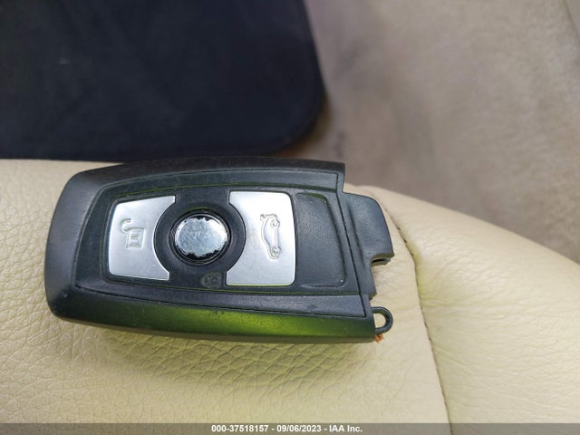 BMW 3 Series 328i 2015 WBA3C1C56FK118114 Image 11